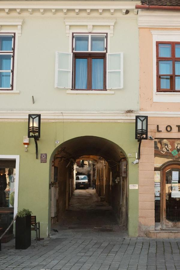 Comfee Apartment - Ultracentral Brasov Bagian luar foto
